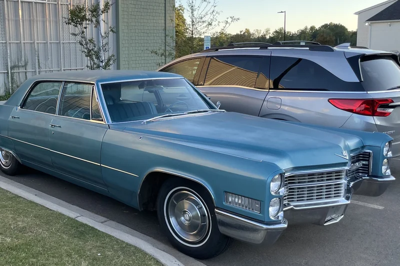 1966 Cadillac Calais 4door Pilar sedan 8