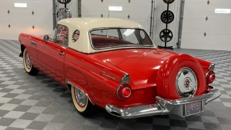 1956 Ford Thunderbird