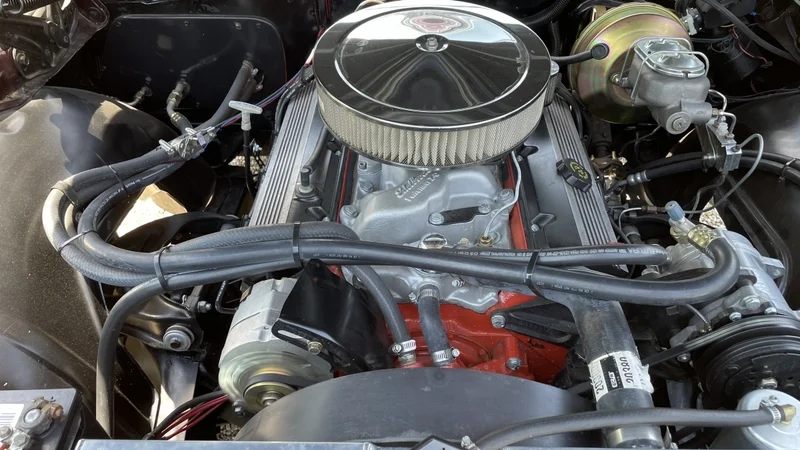 1965 Chevrolet Impala SS 11