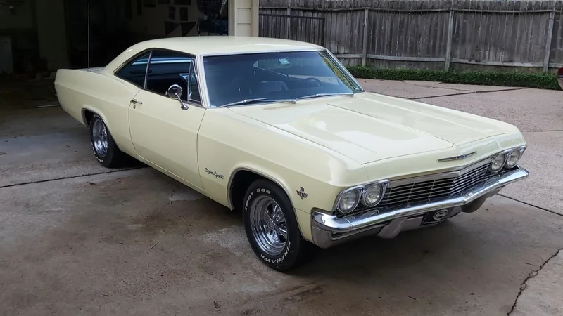 1965 Chevrolet Impala 2