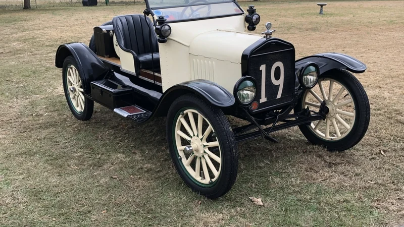 1922 Ford Model T Speedster 2