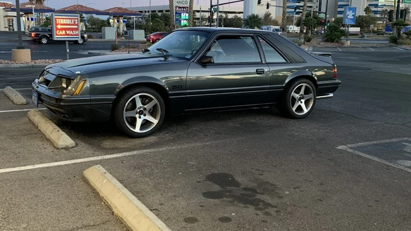 1985 Ford Mustang 2