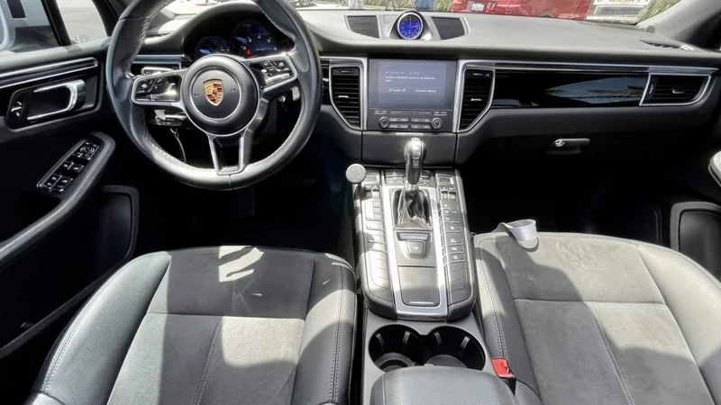 2017 Porsche Macan 7