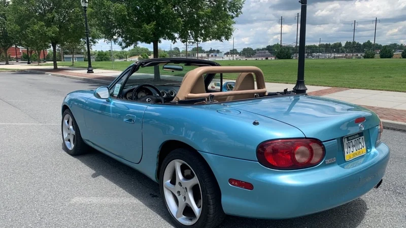 2001 Mazda MX-5 Miata