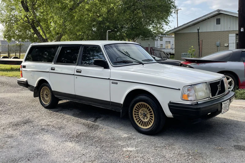 1989 Volvo 240 2