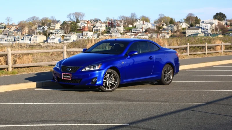 2013 Lexus IS350C 2