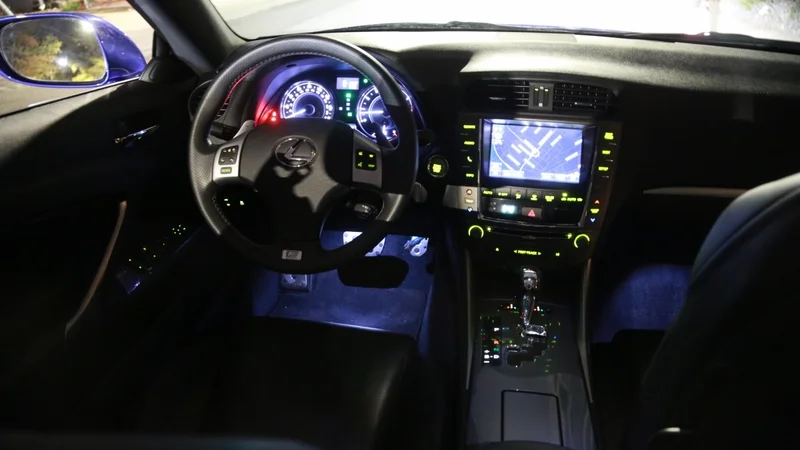 2013 Lexus IS350C 10