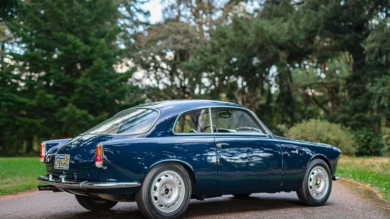1963 Alfa Romeo Giulia Sprint 11
