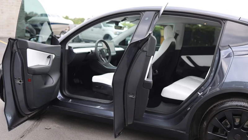 2020 Tesla Model Y 6