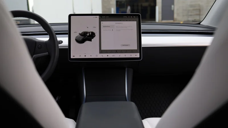 2020 Tesla Model Y 8