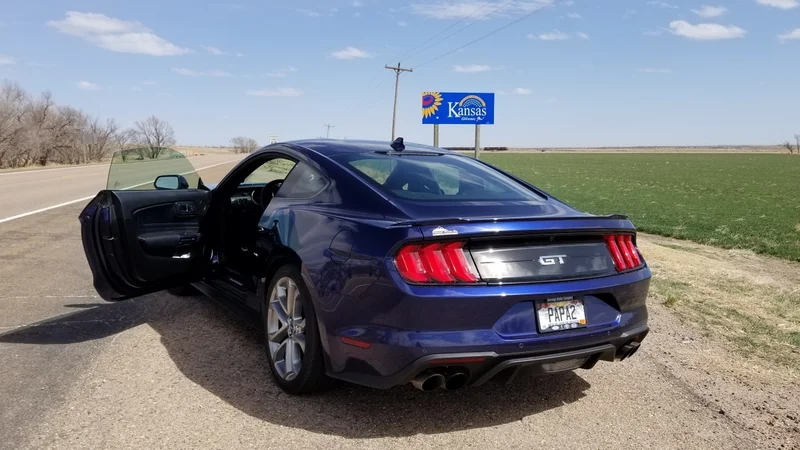 2020 Ford Mustang 2