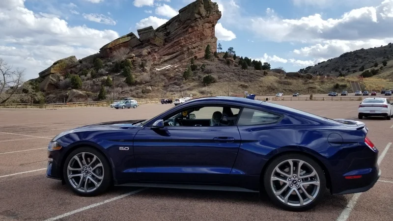 2020 Ford Mustang 6