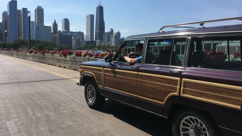 1991 Jeep Grand Wagoneer 3