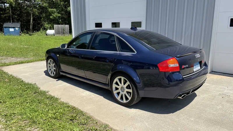 2003 Audi RS6
