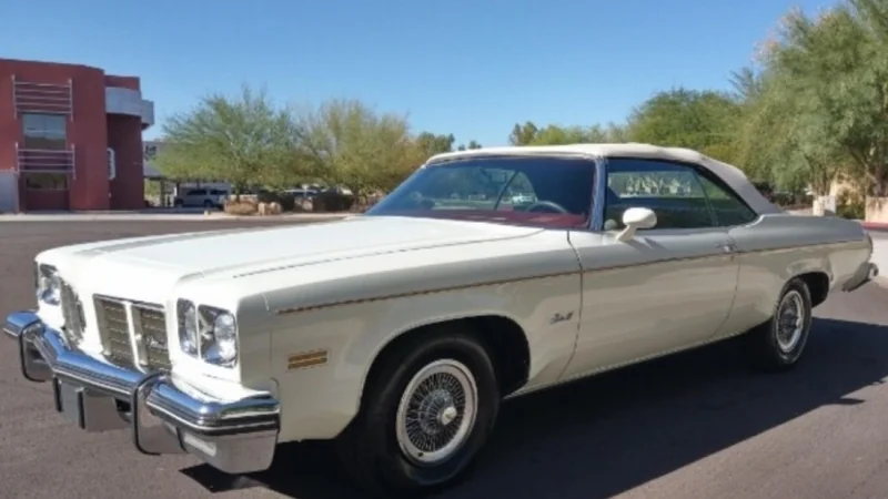 1975 Oldsmobile Delta 88 3