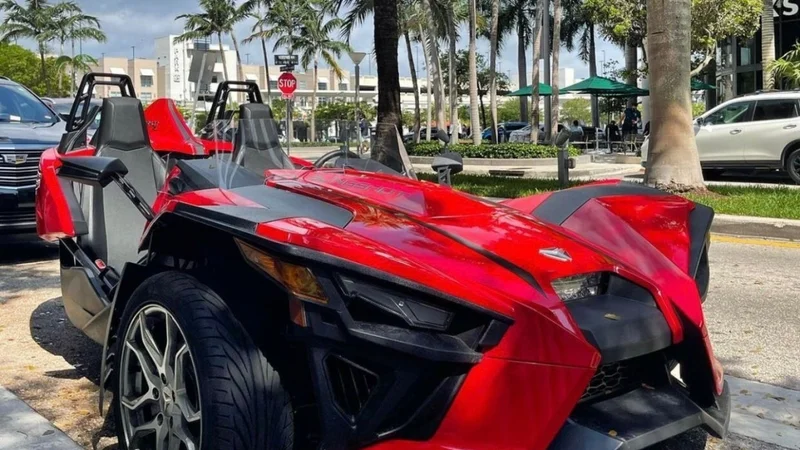 2021 Polaris Slingshot SL 2