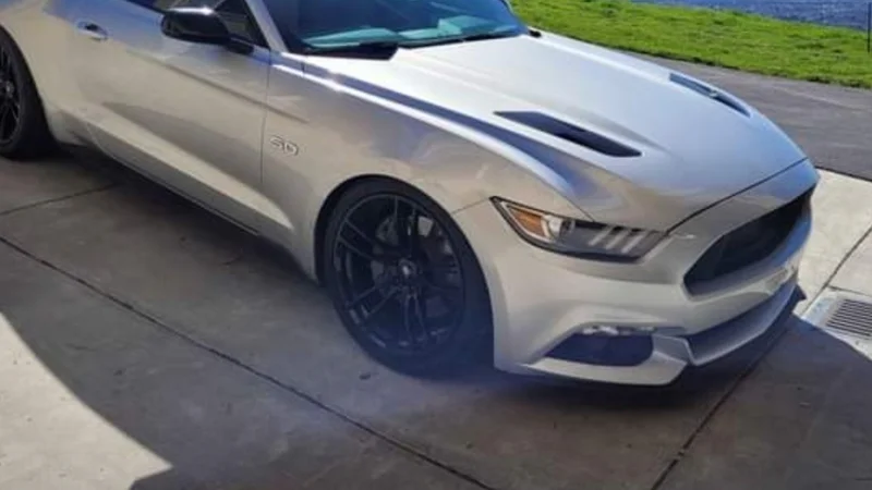 2015 Ford Mustang 4
