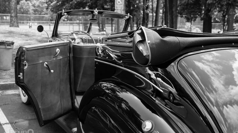 1939 Ford Deluxe