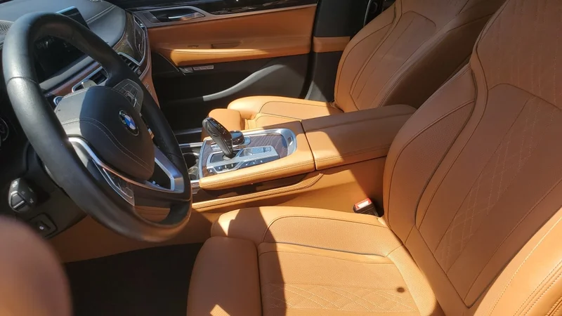 2017 BMW 750i 4