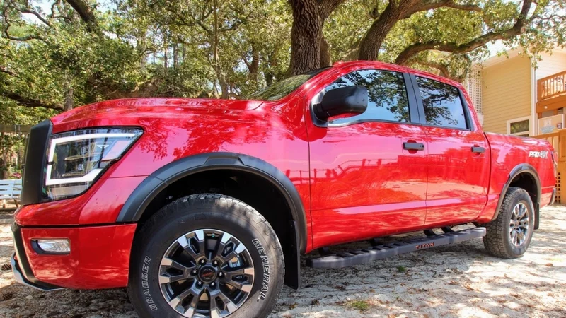 2021 Nissan Titan 2