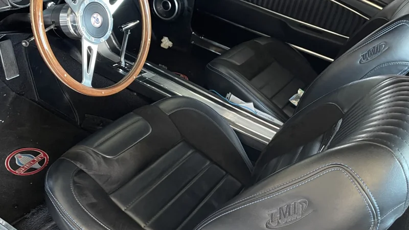 1965 Ford Mustang 4