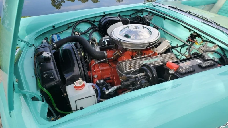 1957 Ford Thunderbird
