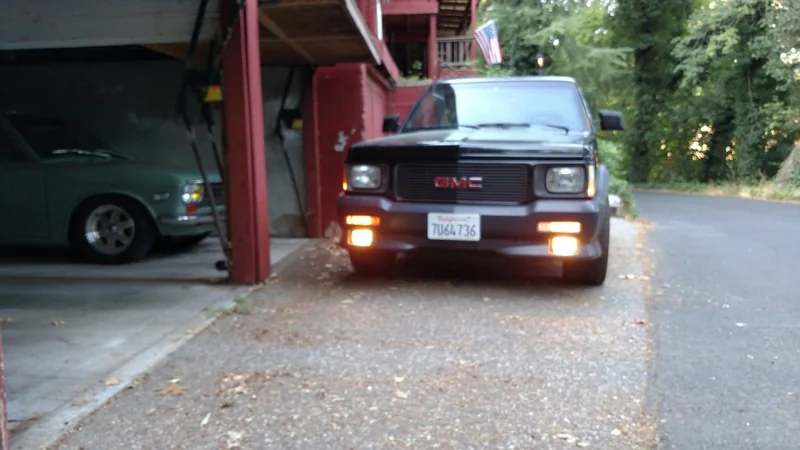 1991 GMC Syclone 4