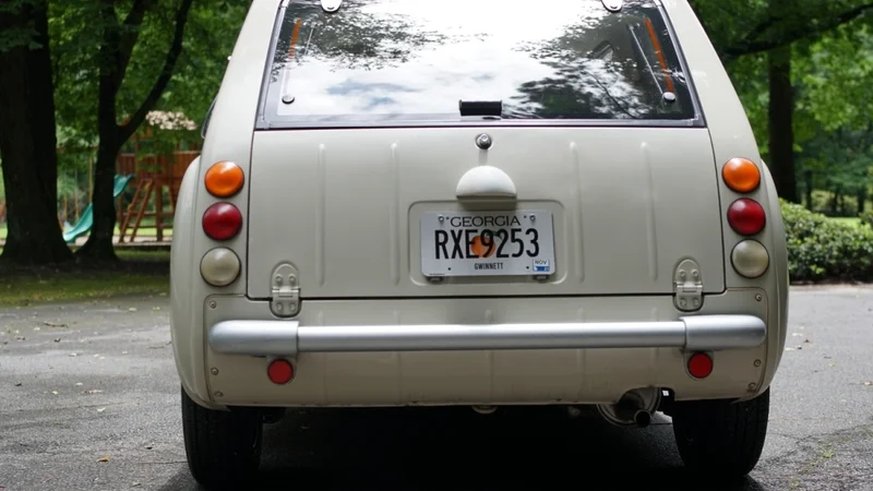 1990 Nissan Pao