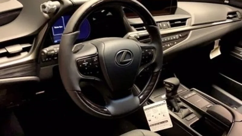 2021 Lexus ES350 5