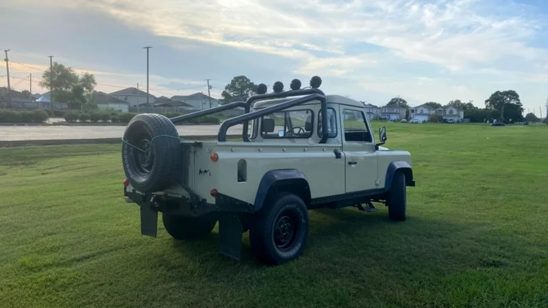 1991 Land Rover Defender 90 (Truck) 6