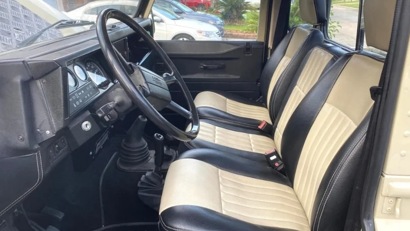 1991 Land Rover Defender 90 (Truck) 5