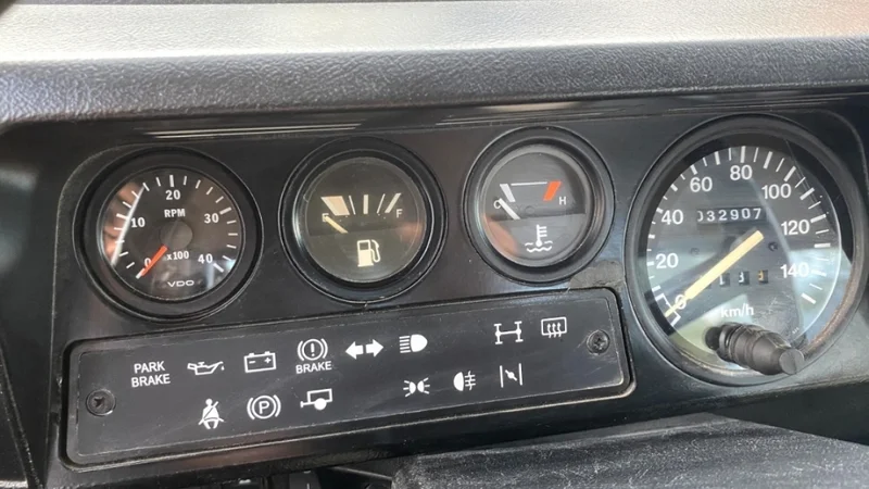 1991 Land Rover Defender 90 (Truck) 7