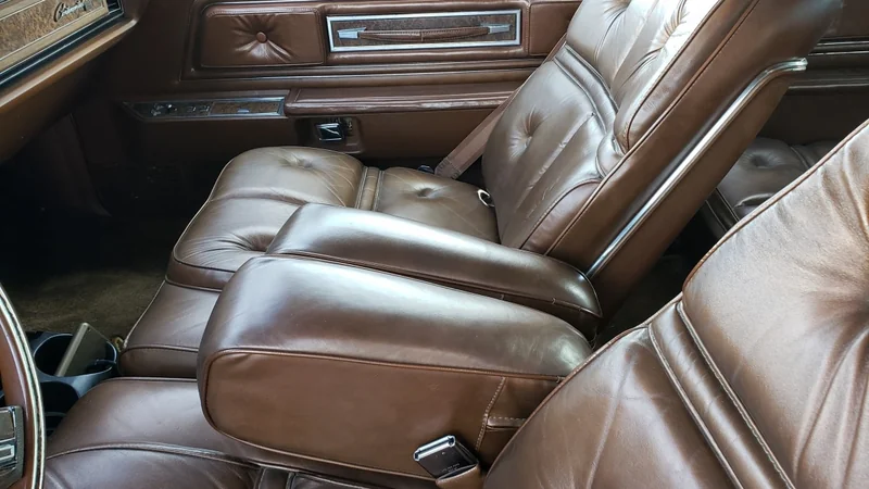 1976 Lincoln Continental Mk IV 4