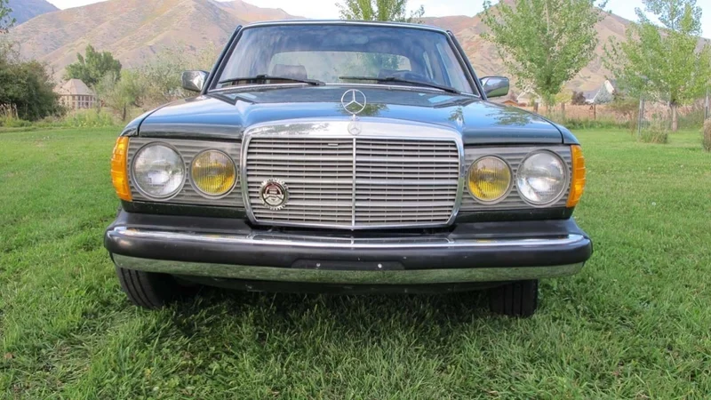1983 Mercedes-Benz 240D