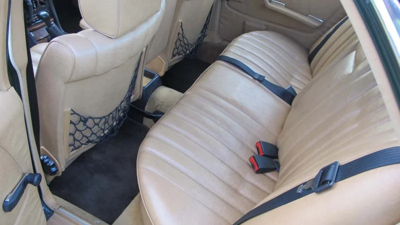 1983 Mercedes-Benz 240D
