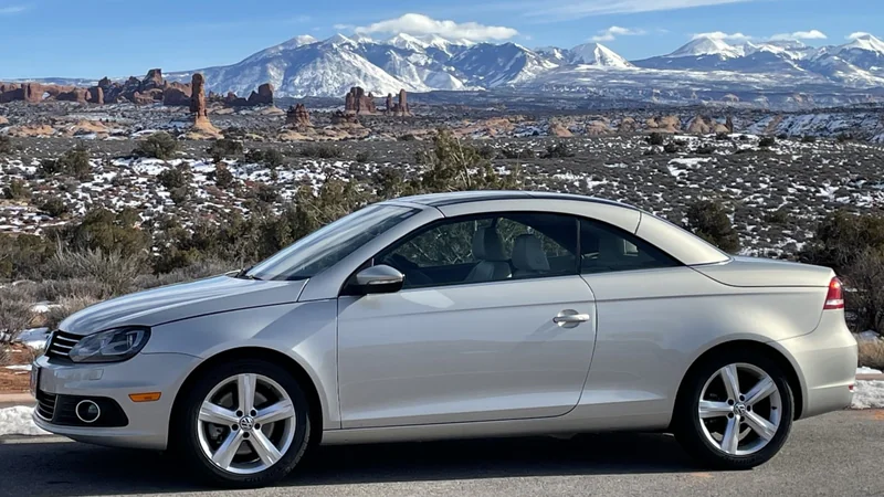 2012 Volkswagen Eos in Moab 2