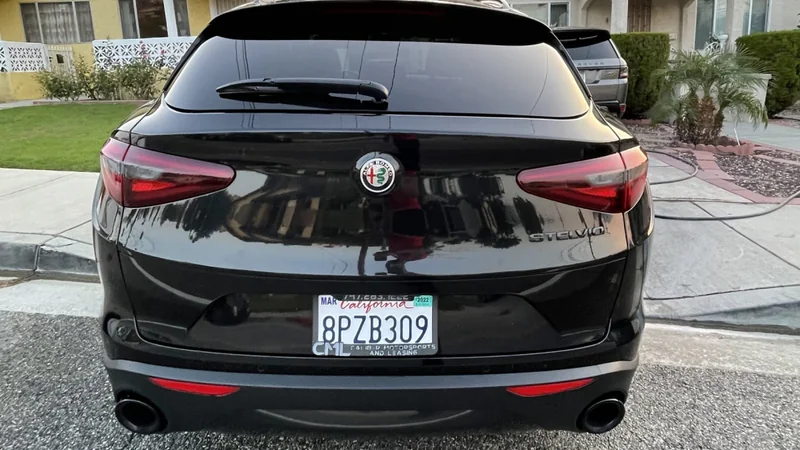 2019 Alfa Romeo Stelvio 3
