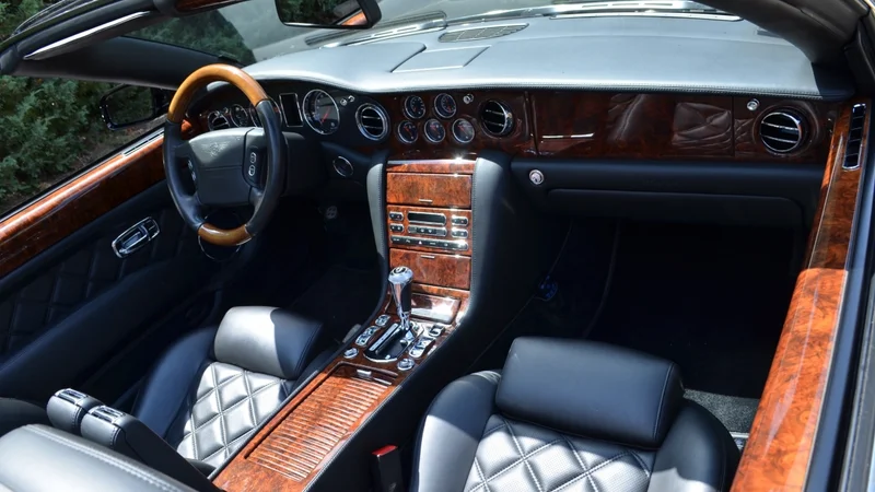 2010 Bentley Azure 2