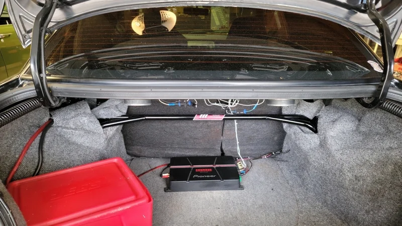 1998 Dodge Neon 6