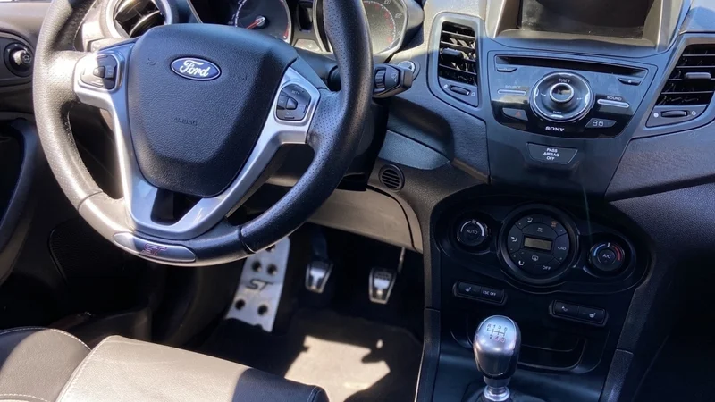 2014 Ford Fiesta ST 4