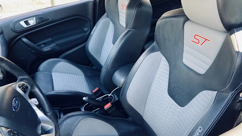 2014 Ford Fiesta ST 6