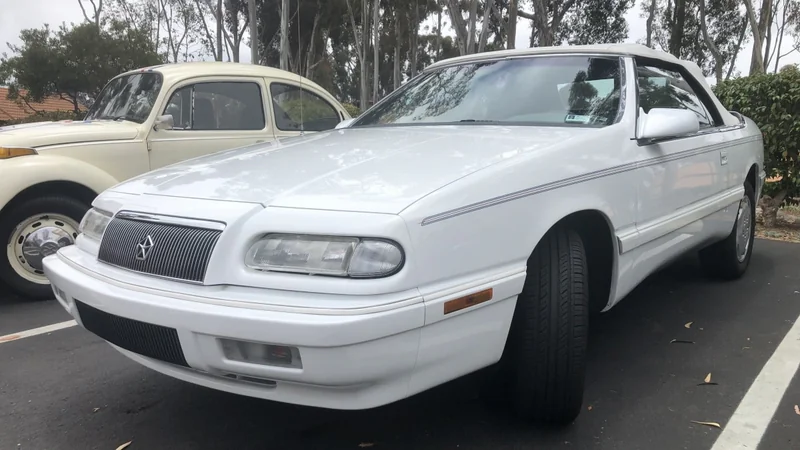 1995 Chrysler LeBaron GTC 5