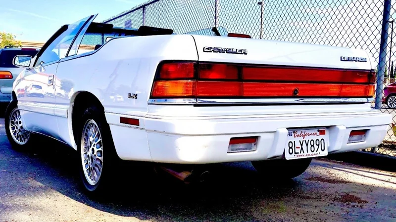 1995 Chrysler LeBaron GTC 6