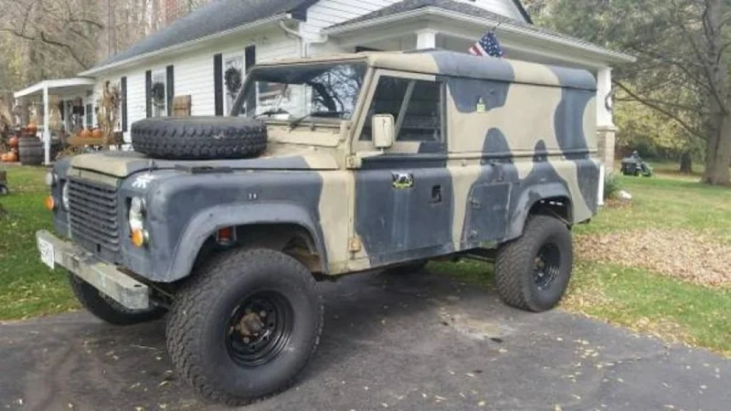 1985 Land Rover Defender