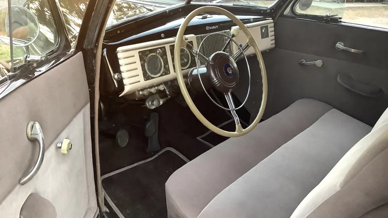 1939 Chrysler Royal Windsor 11
