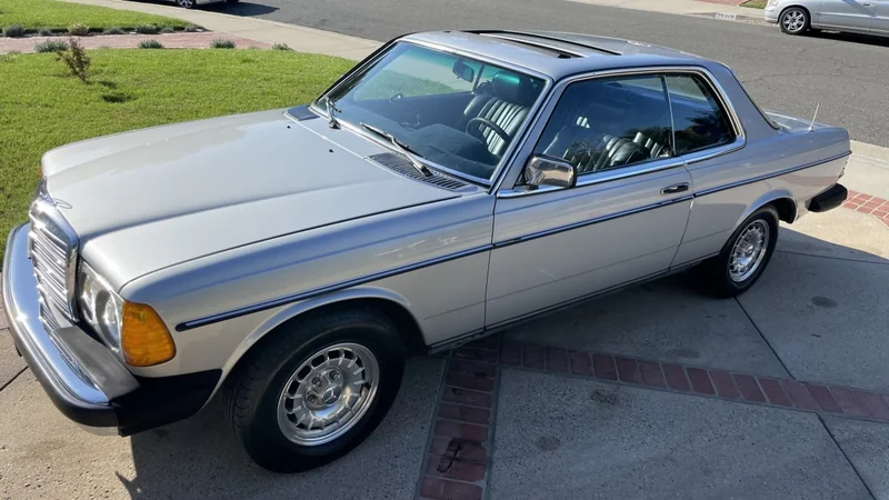 1982 Mercedes-Benz 300CD 3