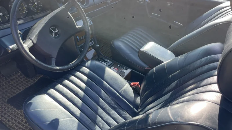 1982 Mercedes-Benz 300CD 8