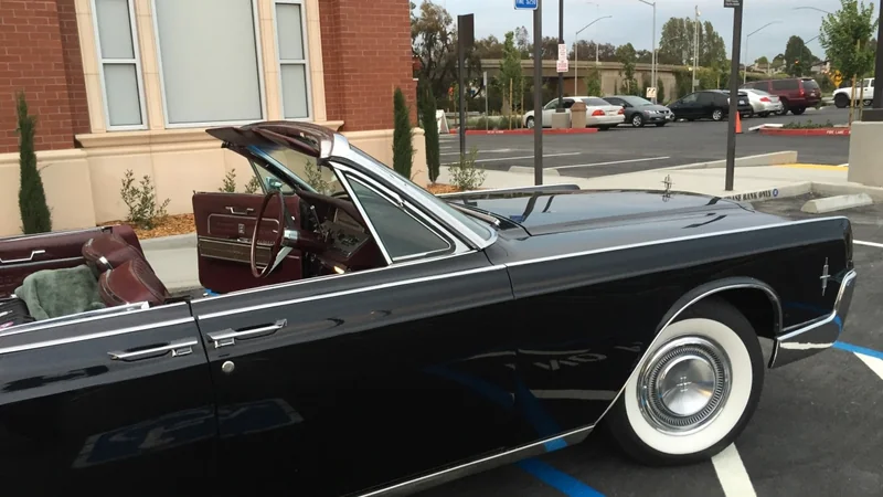 1966 Lincoln Continental  6