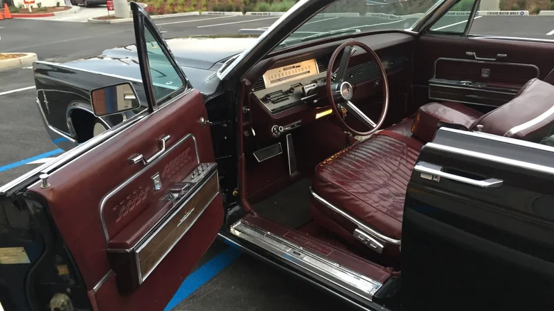 1966 Lincoln Continental  8