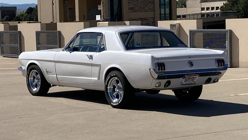 1965 Ford Mustang 2